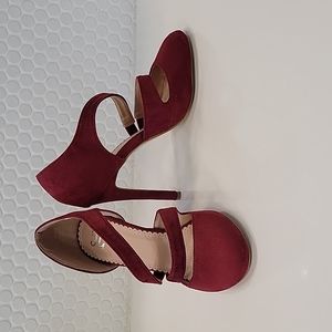 Juicy Couture burgundy suede heel, size 7